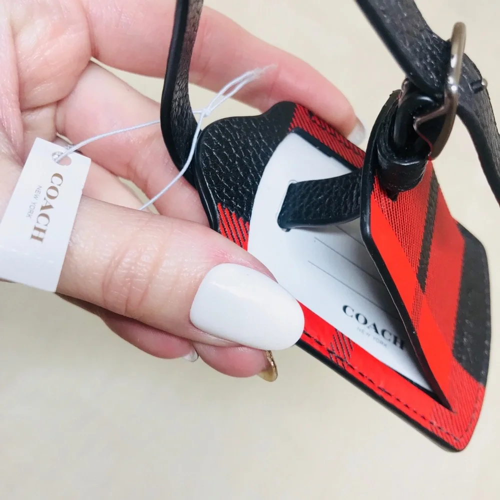 COACH LUXURY TAG